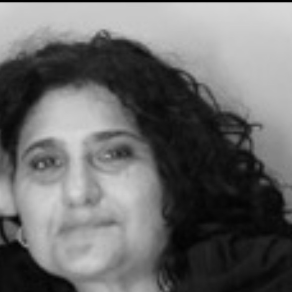 Meet your Posher, Angela - Picture 2 of 2